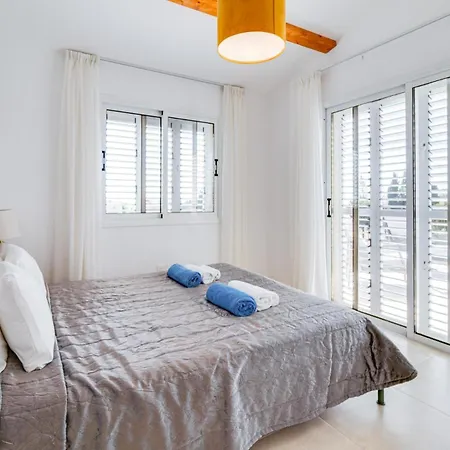 Valentina By Ezoria *