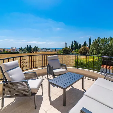 Valentina By Ezoria Villa