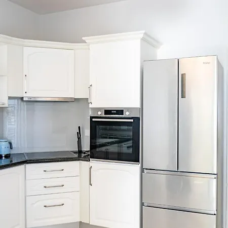 Valentina By Ezoria *