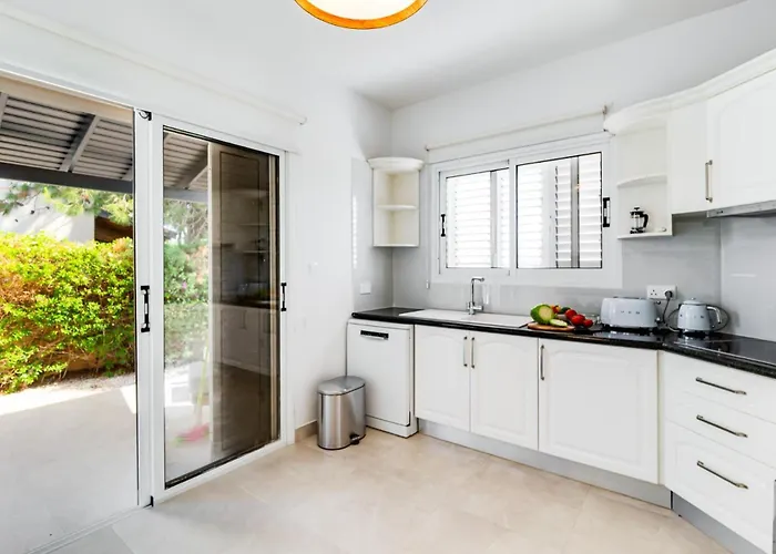 Vila Valentina By Ezoria Pegeia