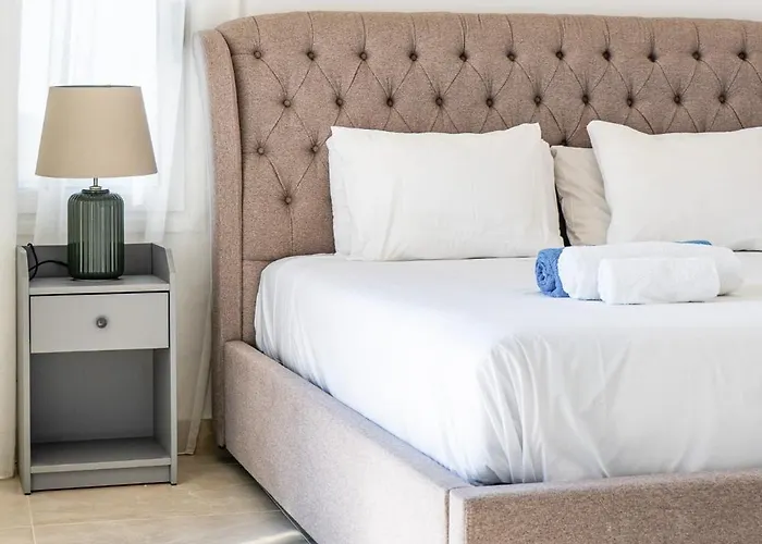 Valentina By Ezoria *